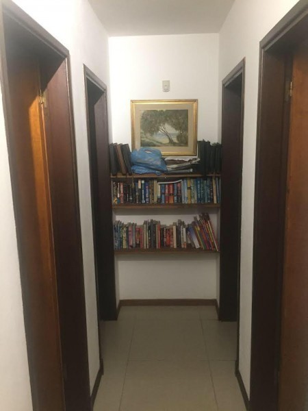 Linda y modera casa en barrio privado 